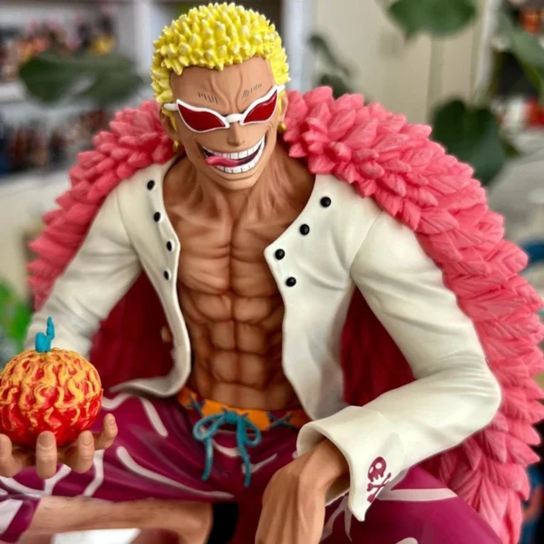 Estátua One Piece: Shichibukai Donquixote Doflamingo 16cm PVC