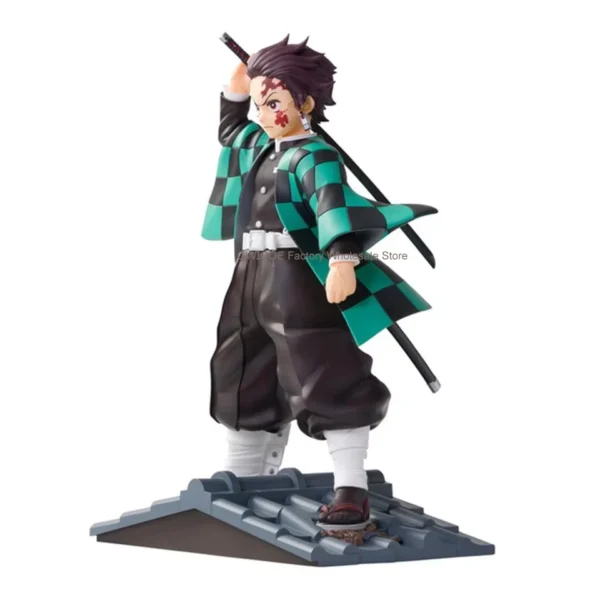 Action Figure Demon Slayer: Tanjirou Kamado 22cm SEGA 100% Lacrado e Original - Image 2